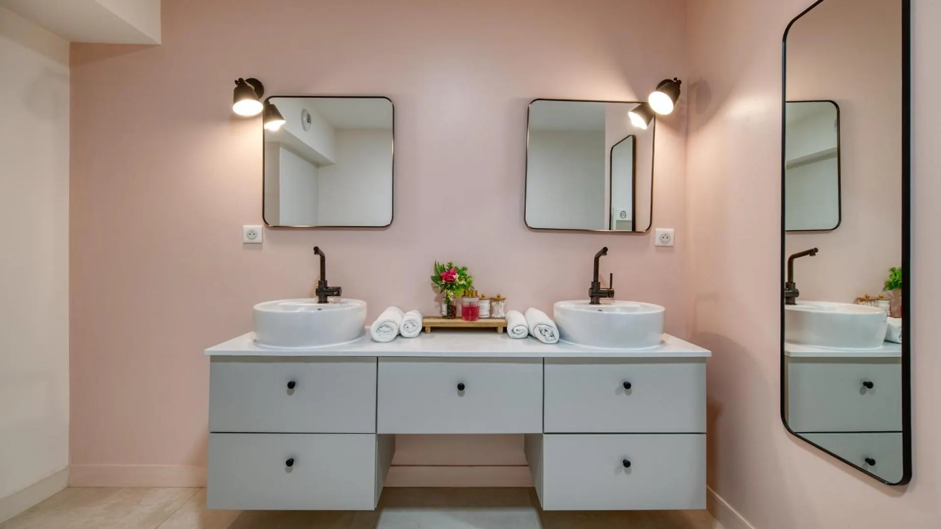 Coteaux En Vue Duo Daire Aureville